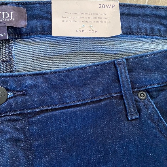 NYDJ fit and tuck technology women’s jeans - Picture 9 of 12